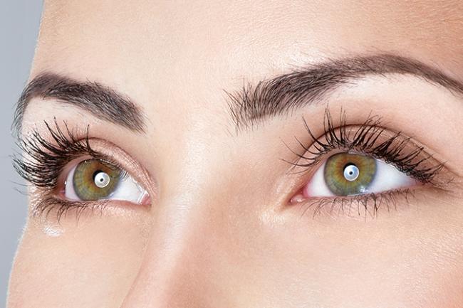 Eyes & Vision - A close up of a woman's eyes